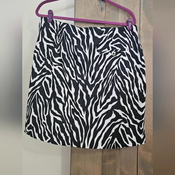 EP Pro/Newyork Zebra print black and white golf skort. Size 14 - Picture 4 of 10